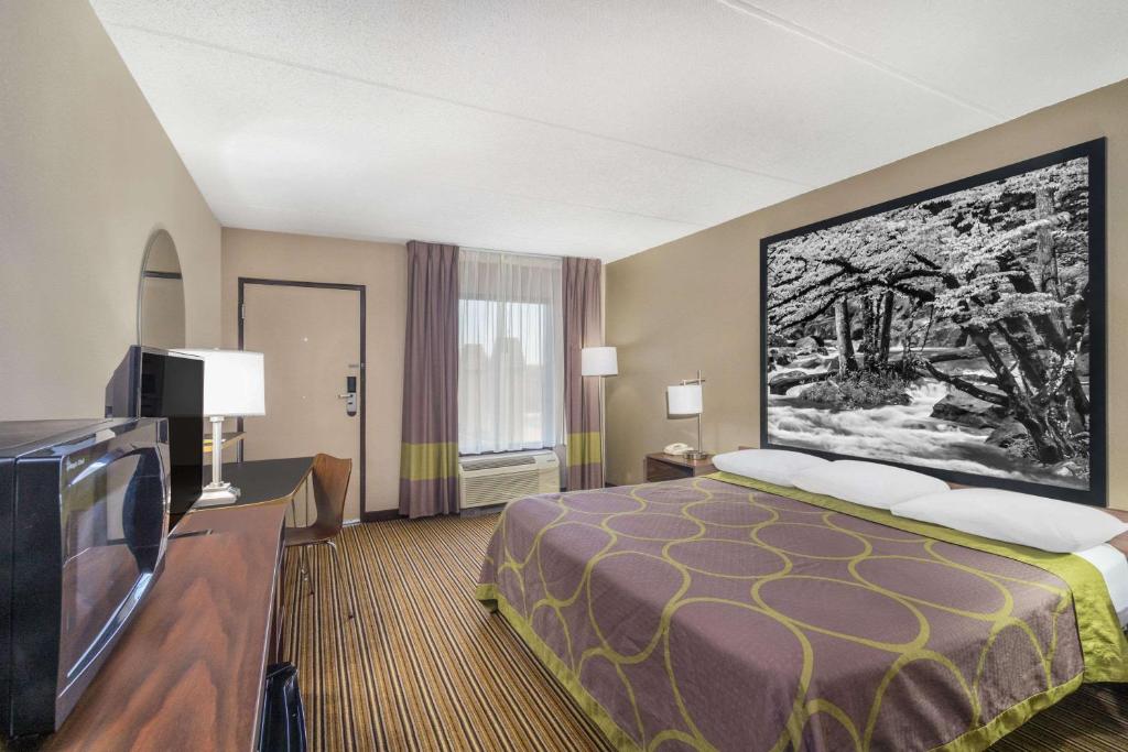 Room image 4
